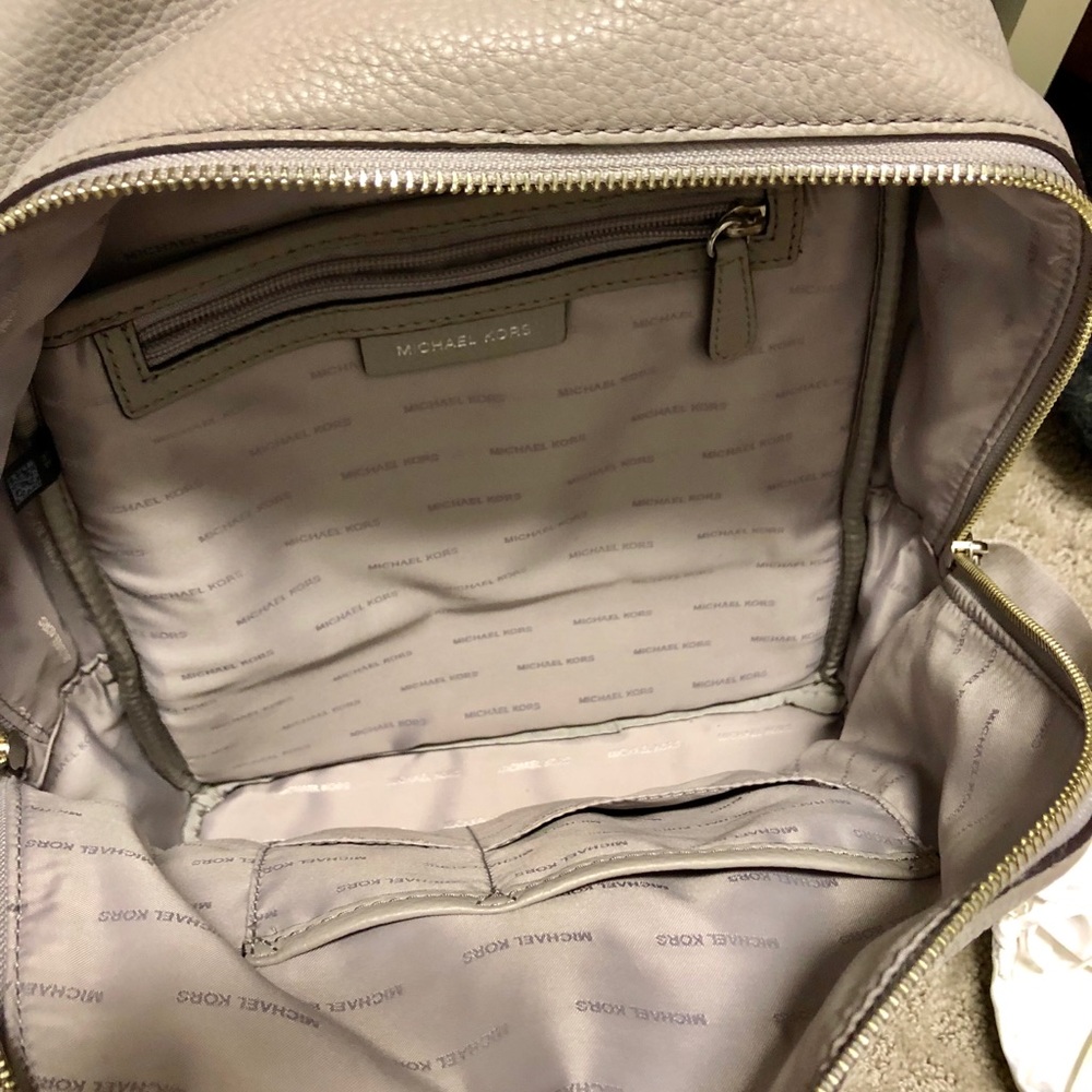 Michael Kors Pearl Grey Leather Backpack - Picture 4 of 7